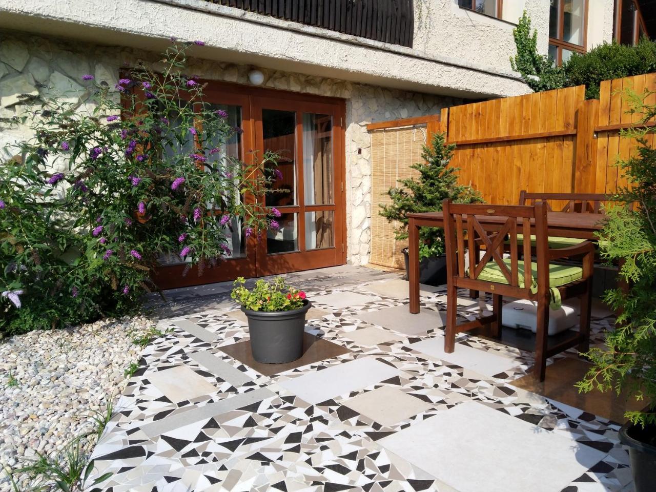 Apartmany Sharka -Sarka Justrova Decin Dış mekan fotoğraf